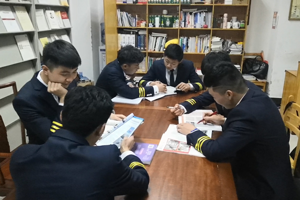 2019年四川工业科技学院电子信息工程专业（飞行员特色班）招生简章